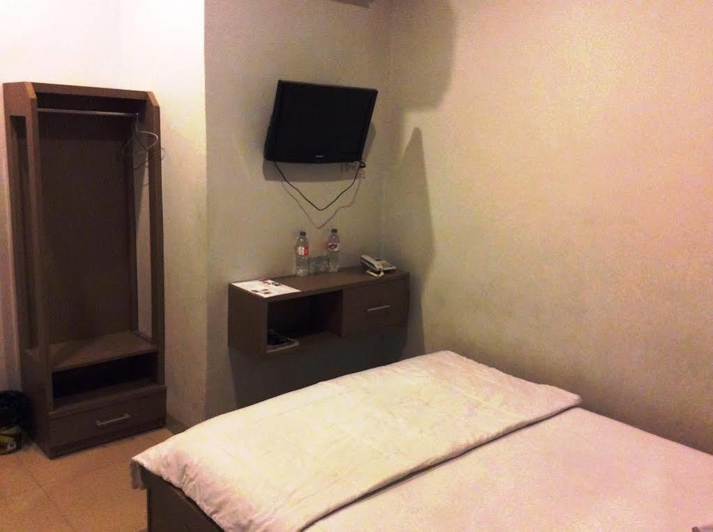 Hotel Diamond Makasar Zewnętrze zdjęcie
